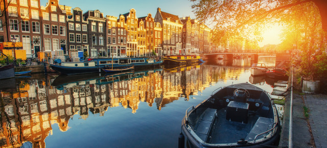 Amsterdam: 3 Tage am Wochenende im guten 3* Hotel für nur 105€