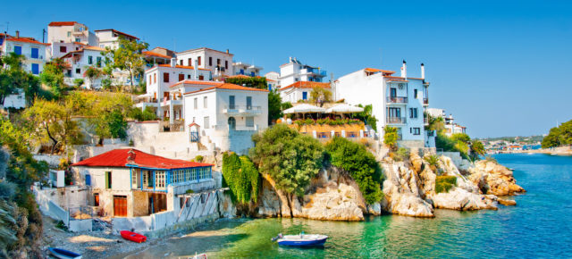 Griechische Insel: 8 Tage auf Skiathos im guten Studio mit Flug nur 230€