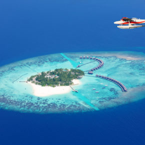 Luxus auf den Malediven: [ut f="duration"] Tage in TOP [ut f="stars"]* Wasservilla mit Pool, [ut f="board"] & Flug ab [ut f="price"]€