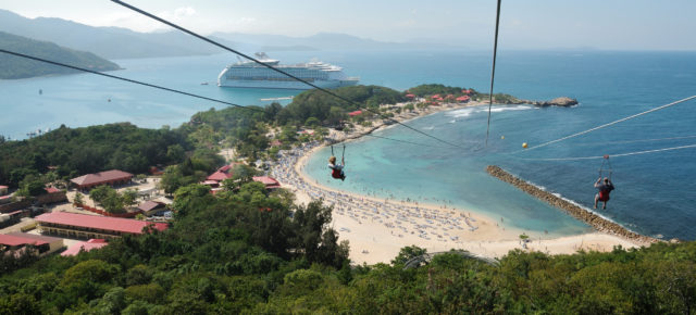 Dragon’s Breath Zipline: Die weltweit längste Seilrutsche über dem Wasser