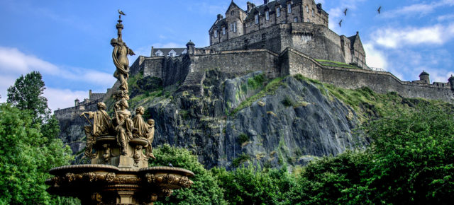 Schottland: Flüge nach Edinburgh nur 20€