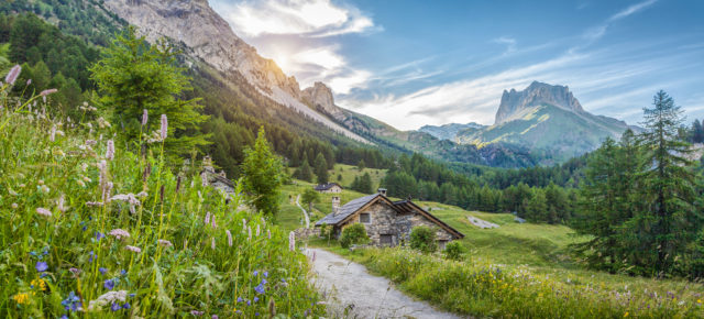 Entspannungsurlaub in den Alpen: 4 Tage Tirol im schönen 4* Hotel mit Frühstück & Wellness nur 198€