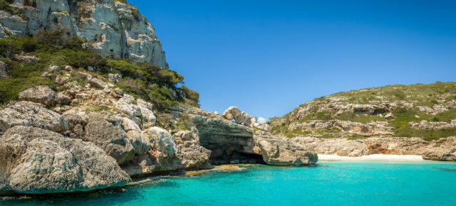 Ibiza Kurztrip: 4 Tage mit 4* Hotel & Flug ab nur 176€