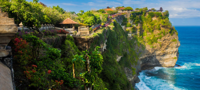 Indonesien Kleingruppen-Rundreise: 13 Tage nach Bali, Nusa Penida & Nusa Lembongan mit Hotels, Verpflegung & Flug um 1999€