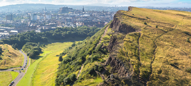 Wochenende in Schottland: 3 Tage Edinburgh im guten 3* Hotel inkl. Flug ab nur 116€