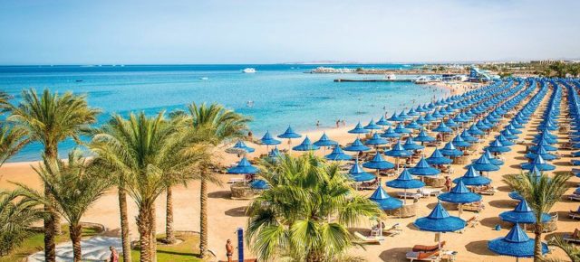 Ägypten: 8 Tage Hurghada im sehr guten 4.5* Luxushotel mit All Inclusive, Flug & Transfer für 727€