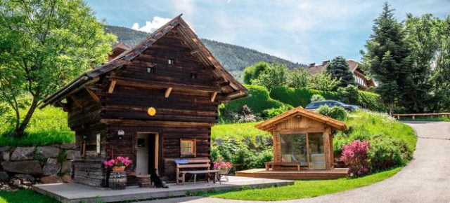 Ferienhaus in den Bergen: 7 Tage in uriger Berghütte in Kärnten für 604€