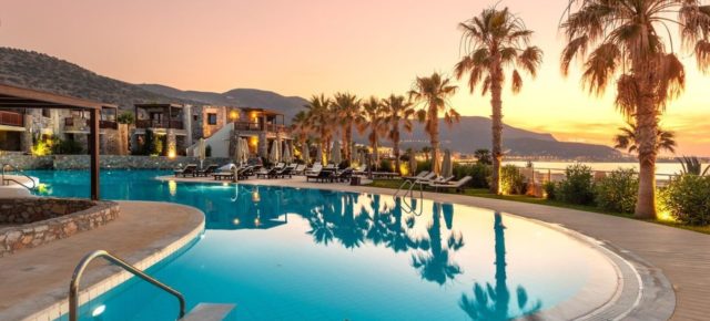 Luxus zum Schnäppchenpreis: 8 Tage auf Kreta im TOP 5* Hotel mit Halbpension, Flug & Transfer ab 761€