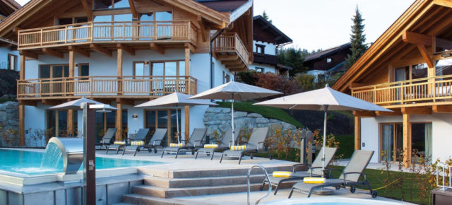 Entspannung in Tirol: 3 Tage im guten 4* Wellnesshotel mit Halbpension & Extras ab 189€