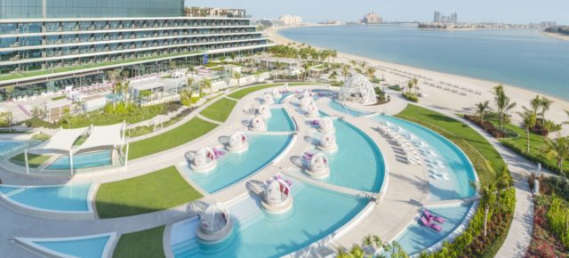 Mehr Luxus geht nicht: 6 Tage Dubai im TOP 5.5* Strand-Resort auf „The Palm“ mit Vollpension, Flug, Transfer & Zug um 1642€