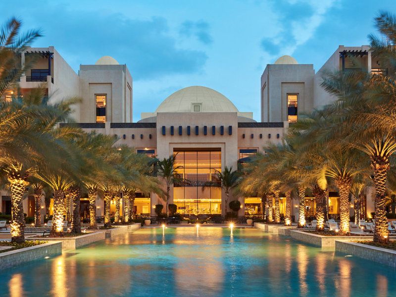 hilton-ras-al-khaimah-beach-resort-hauptgebaeude