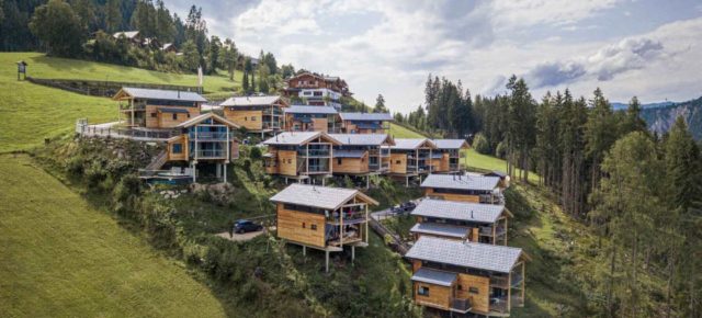 Auszeit in den Bergen: 5 Tage übers Wochenende im luxuriösen Chalet mit Sauna & Whirlwanne nur 214€ p.P.