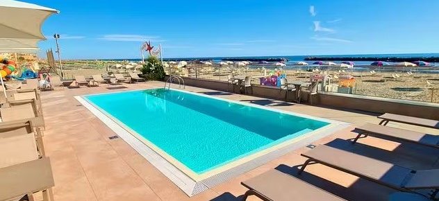 Strandurlaub an der italienischen Riviera: 5 Tage im TOP 3* Hotel inkl. Frühstück & Extras um 159€