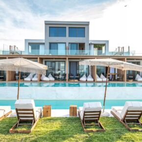 Griechenland Urlaub der besonderen Art: 6 Tage Chalkidiki im TOP 4* Hotel mit Junior Suite inkl. Pool, Frühstück, Flug & Extras nur 450€