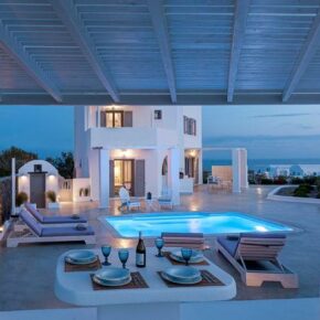 Traum auf Santorini: 7 Tage in Luxusvilla mit Meerblick, Pool & Jacuzzi ab 741€ p.P.