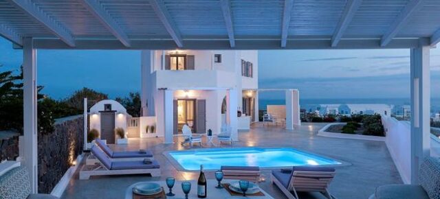 Traum auf Santorini: 7 Tage in Luxusvilla mit Meerblick, Pool & Jacuzzi ab 741€ p.P.