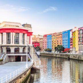 Ab nach Spanien: 4 Tage Bilbao mit zentralem Hotel & Flug nur 168€