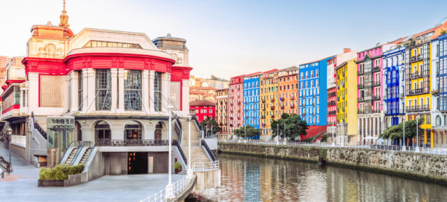 Ab nach Spanien: 4 Tage Bilbao mit zentralem Hotel & Flug nur 168€